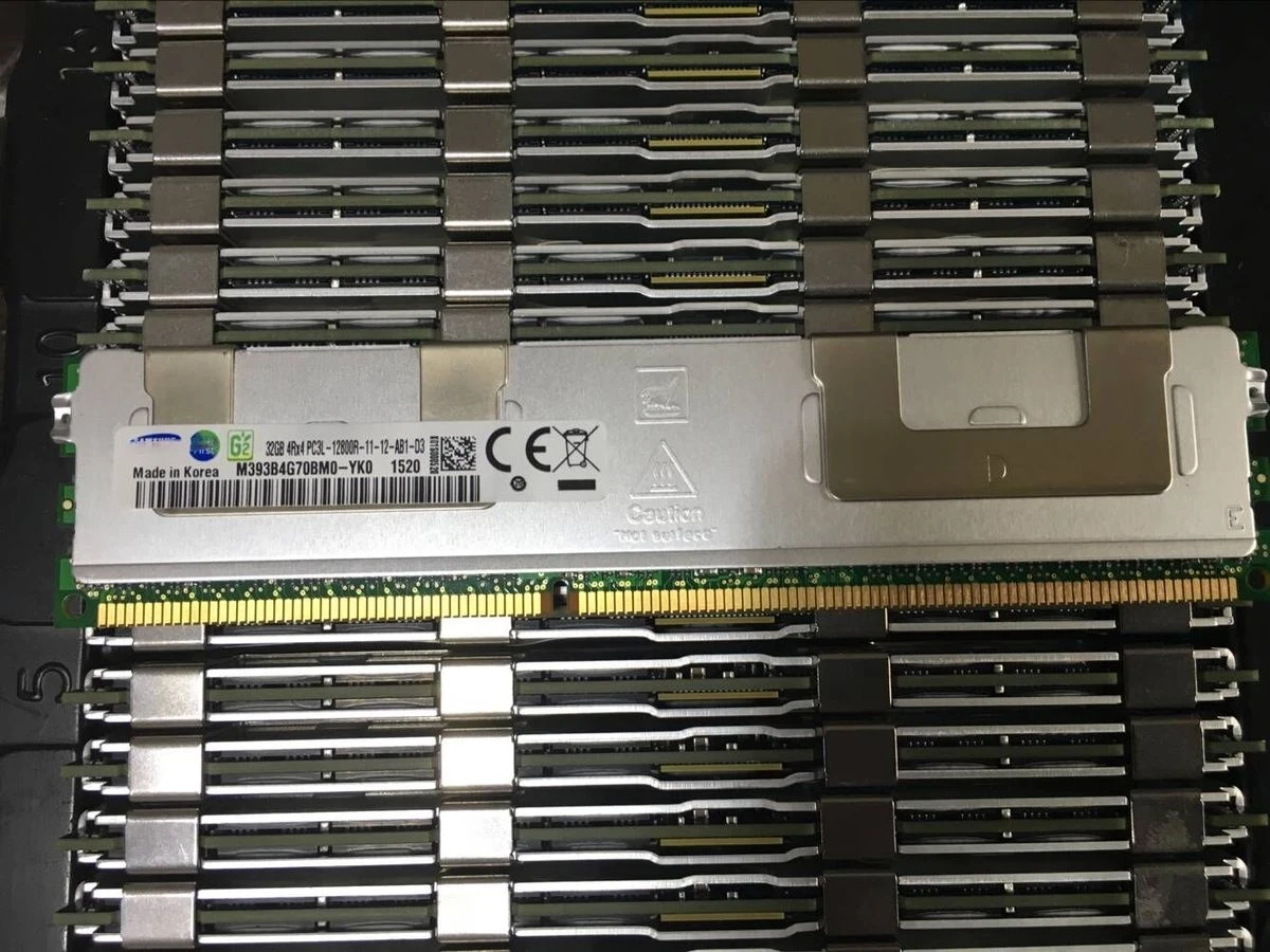 

RAM New M393B4G70DM0-YK0 32G 4RX4 PC3L-12800R ECC REG memory stick