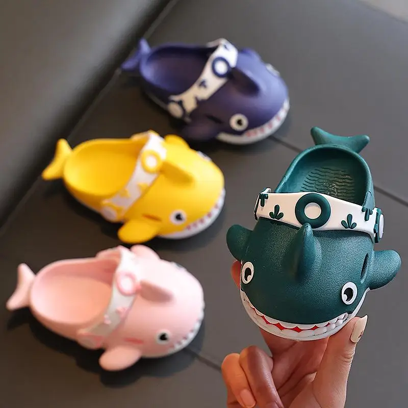 

Шлепанцы clакваette Tong, детские, летние, Нескользящие, с изображениями акул