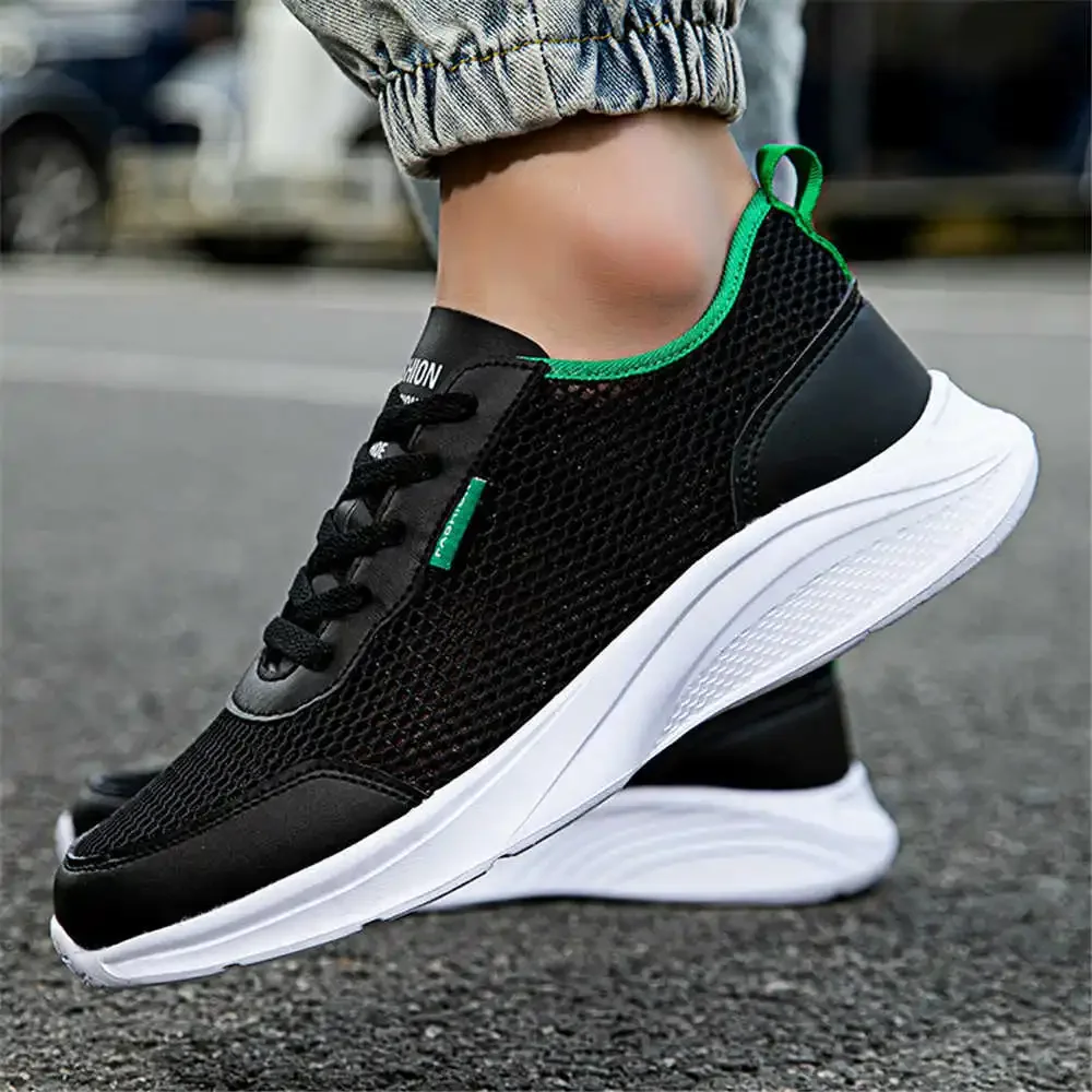 Тканевые серые мужские кроссовки вулканизированные желтые осенние ботинки