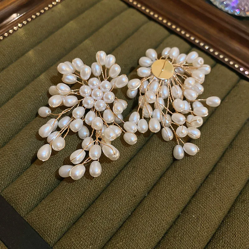 Женские серьги-подвески с искусственным жемчугом и цветами