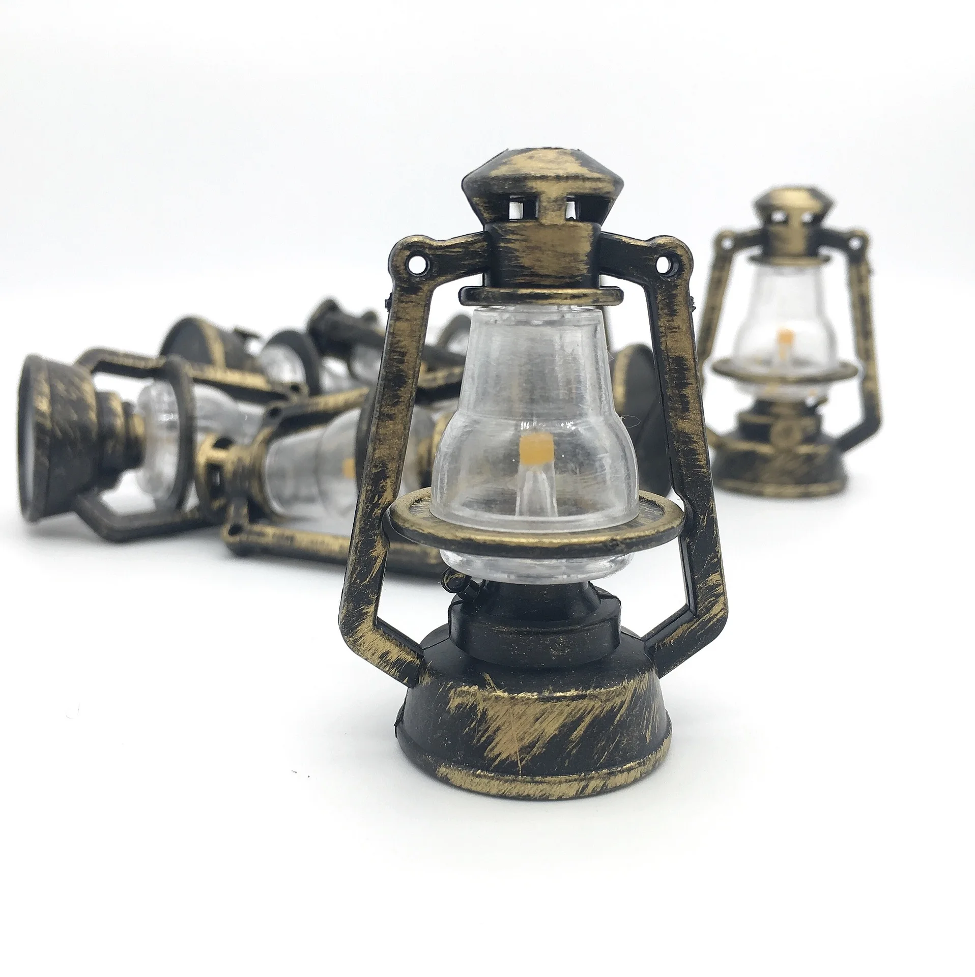 

Dollhouse Miniature Food Play Vintage Kerosene Lamp DIY Material Decoration