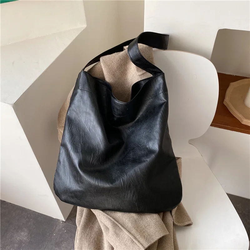 

Pu Black Large Capacity Women's Daily Shopping Underarm Bag 2022 New Fashion Leisure Lightweight Recyclable Shoulder Tote Femal