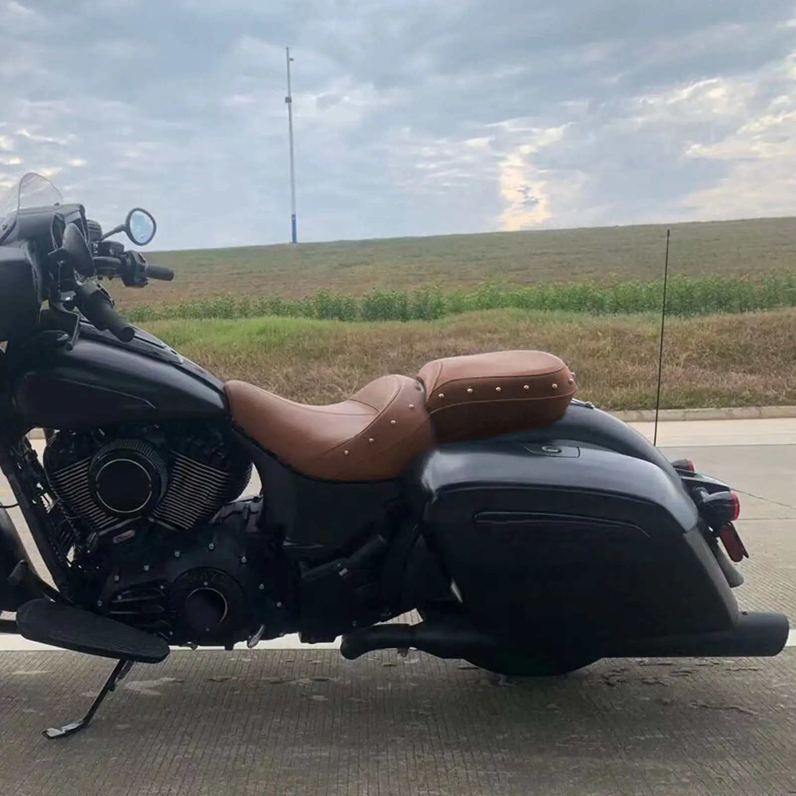 Мотоциклетное черное/коричневое водительское пассажирское сиденье для Indian Chieftain