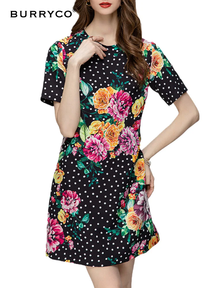 

Женское ТРАПЕЦИЕВИДНОЕ ПЛАТЬЕ в горошек, с коротким рукавом