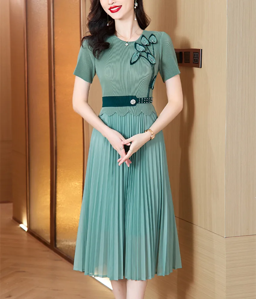 Платье миди женское Плиссированное с круглым вырезом коротким рукавом и