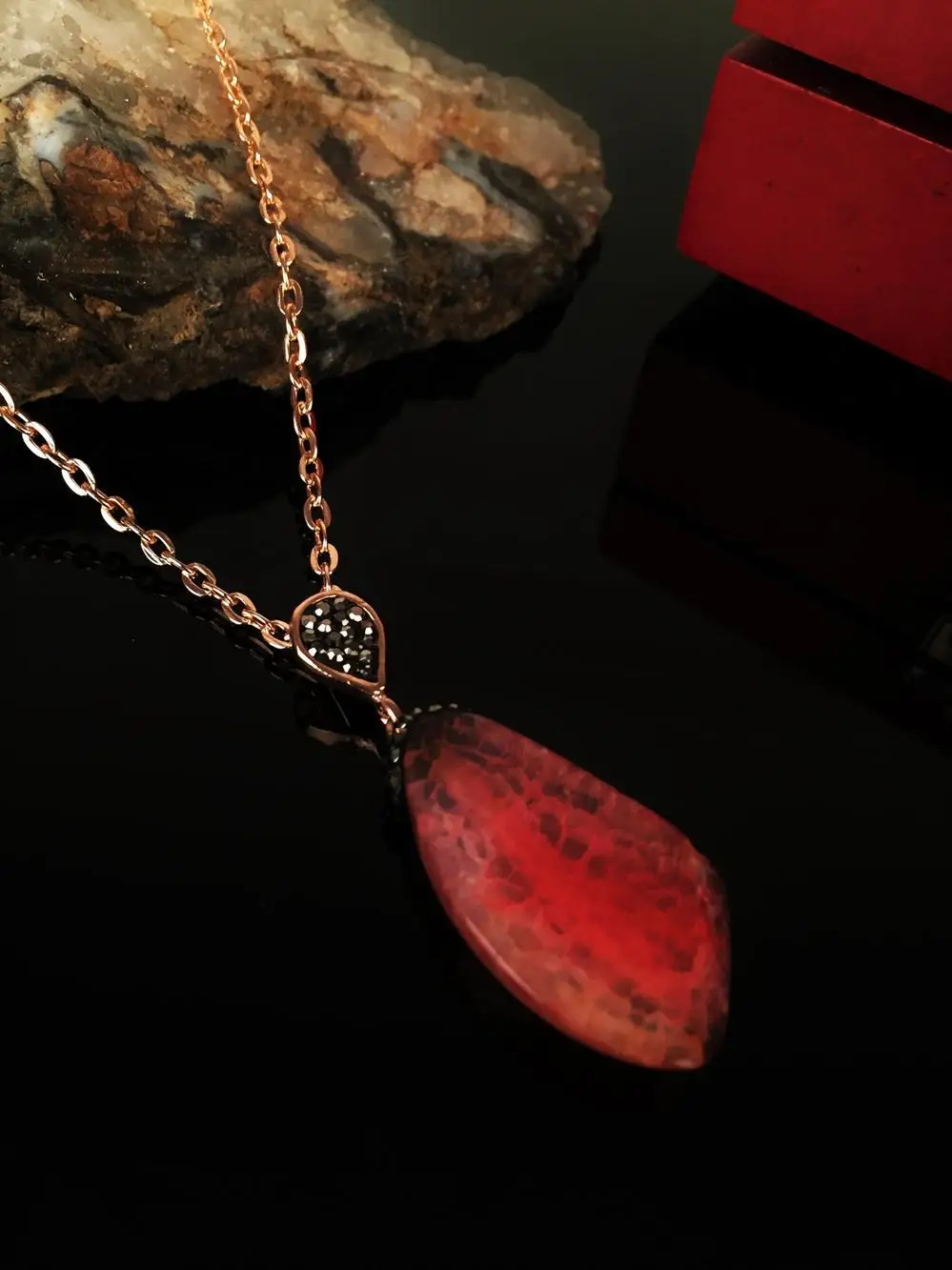 

Natural stone Women 'S Agate Stone Rose Gold Plated Necklace Krb184