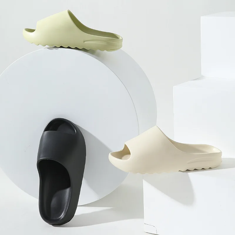 Women Men Slippers Summer Sandals Casual Beach Shoes Soft Bottom Slides Thick Platform EVA Anti-Slip Home Slipper