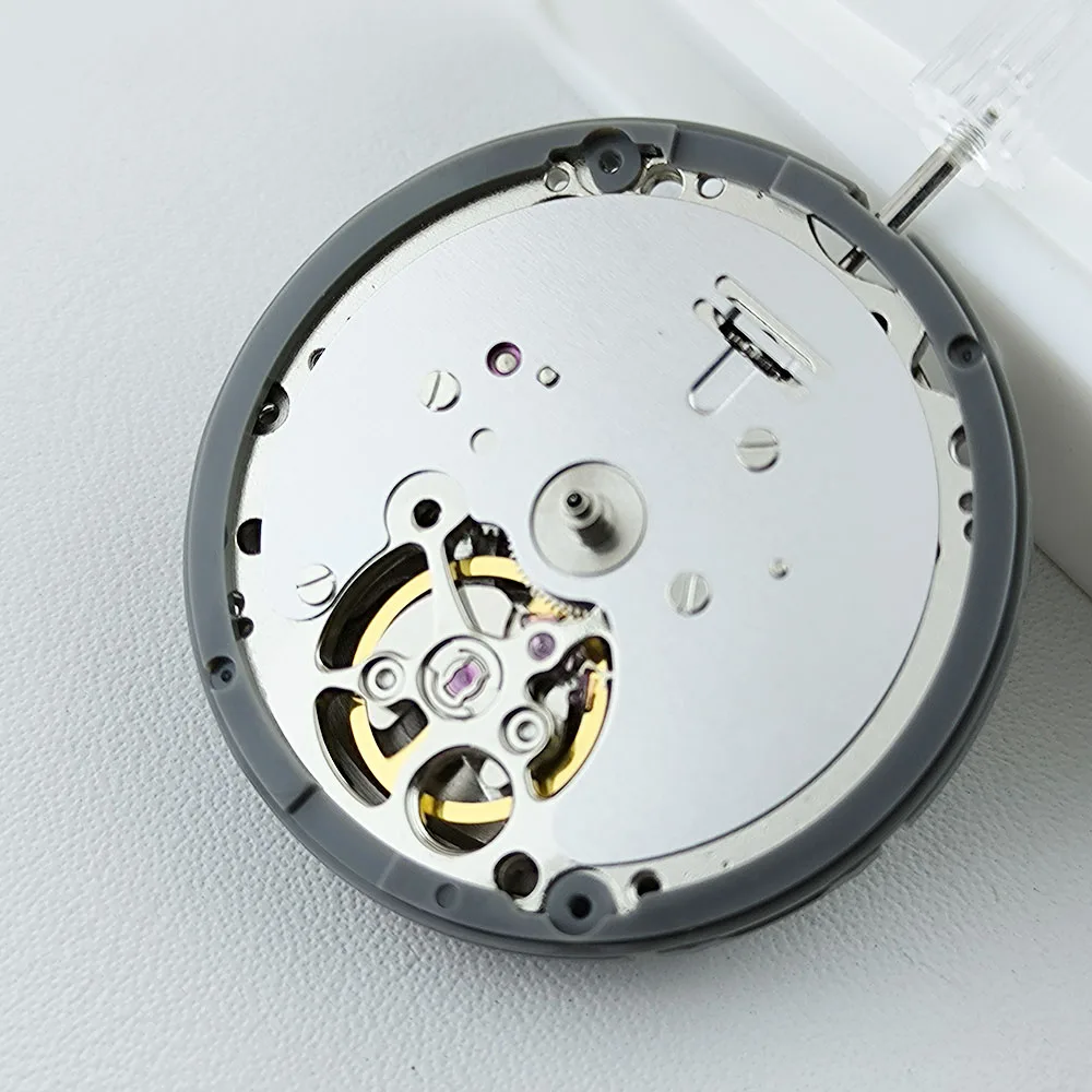 Механизм автоматического часов Seiko NH38