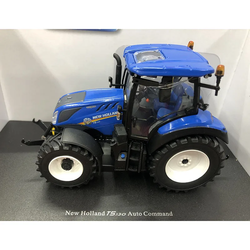 

UH5360 Diecast 1:32 Scale New Holland T5.130 Auto Command Alloy Tractor Model Collection Souvenir Display Ornaments