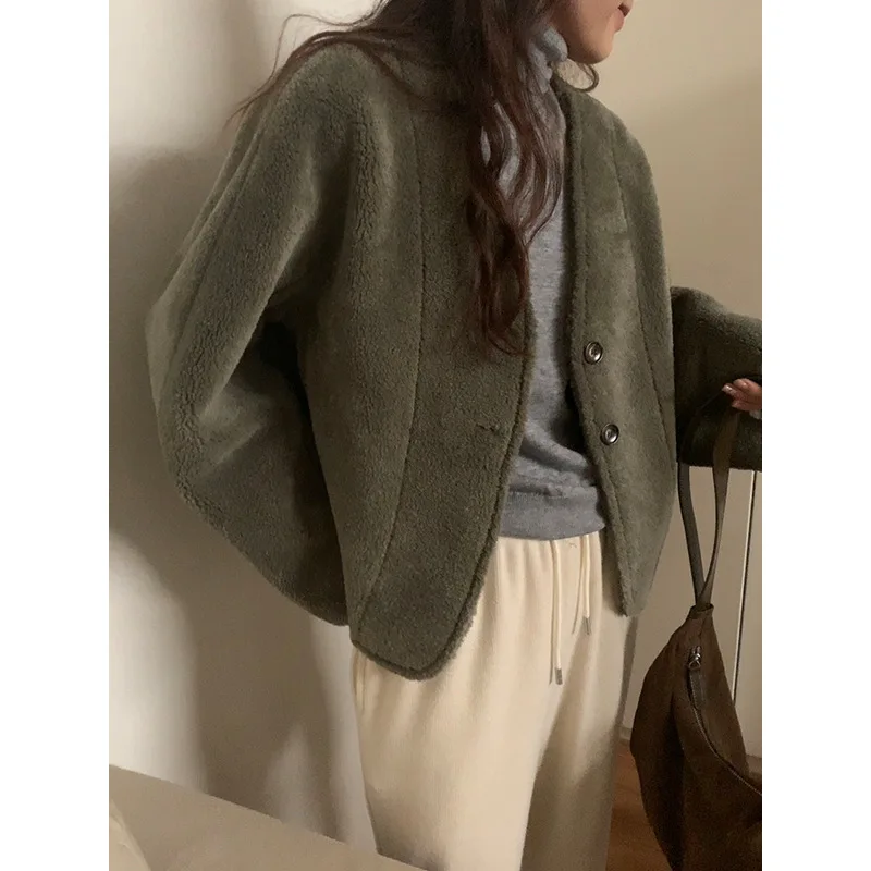Winter New V-neck Short Lamb Coat
