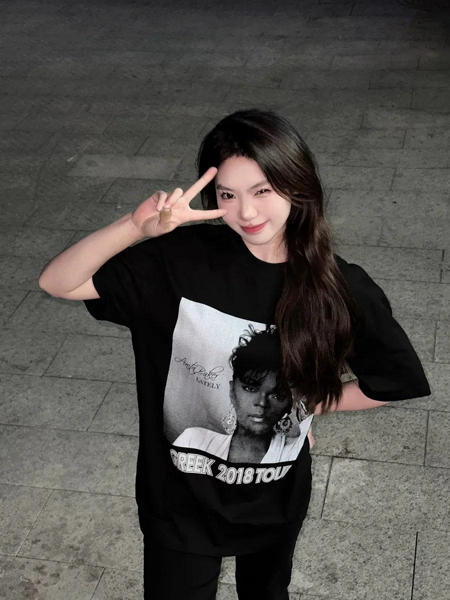 

Kanye T-shirt letter tops high street tide loose casual men and women short-sleeved T-shirt oversized