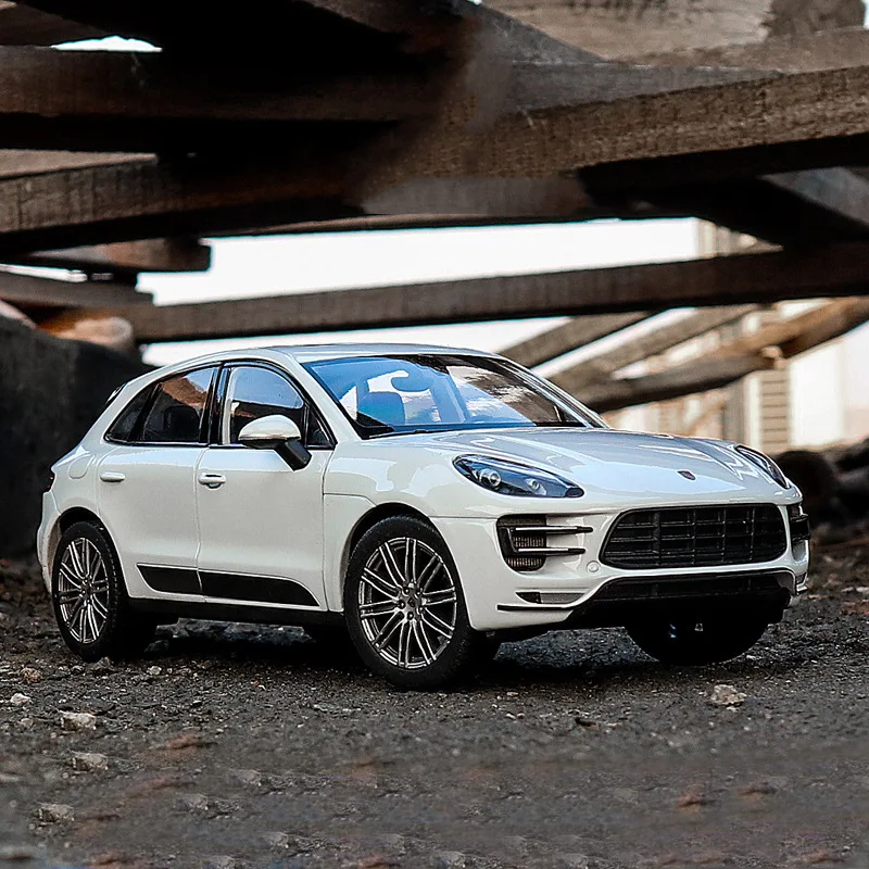 

Модель автомобиля Porsche Cayenne в масштабе 1:32, литая подставка из сплава для путешествий, со светильник, коллекционная Игрушечная машина для дет...
