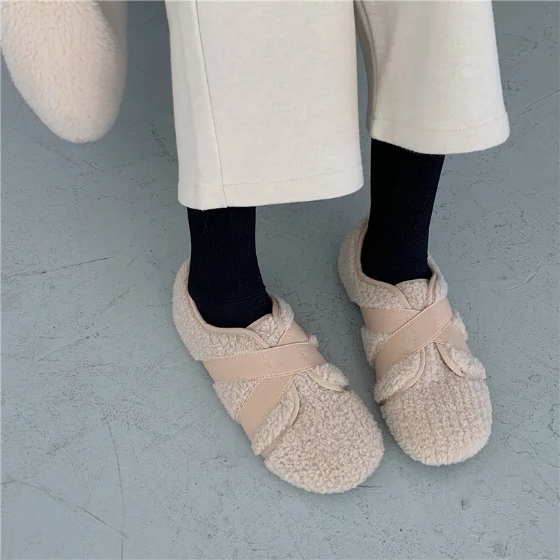 Woman Woolen Flats Winter Plush Cotton Loafers Femmes Warm Moccasins Fleeces Elastic Cross Band Fur Shoes