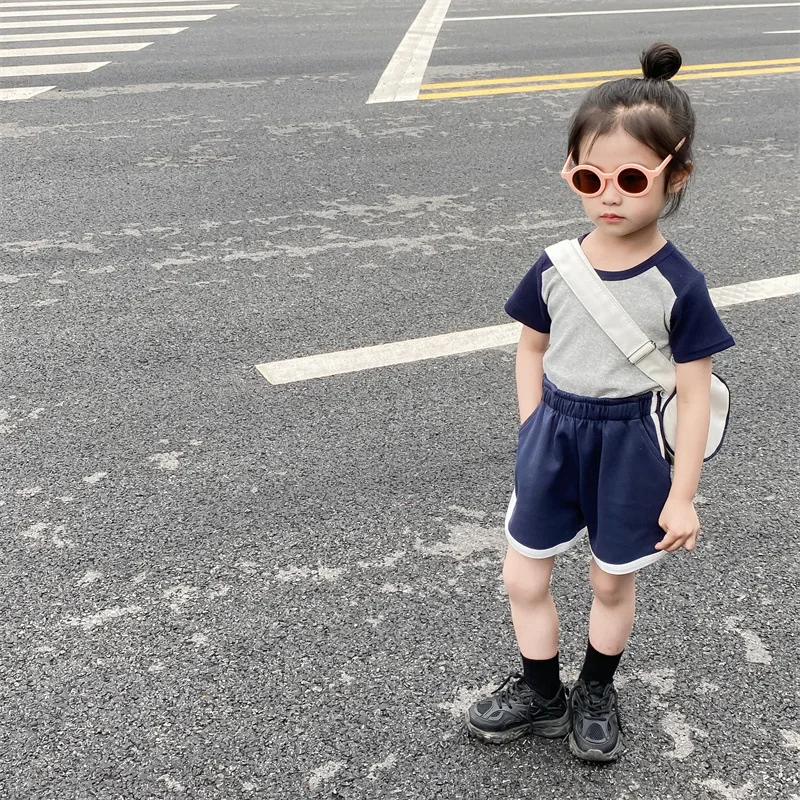 

MiDoDo 2022 Summer New Children Casual Short-Sleeve T-Shirt + Shorts 2Pcs Suit Boy Girl Cotton O-Neck Tee Pants Set Kids Outfit
