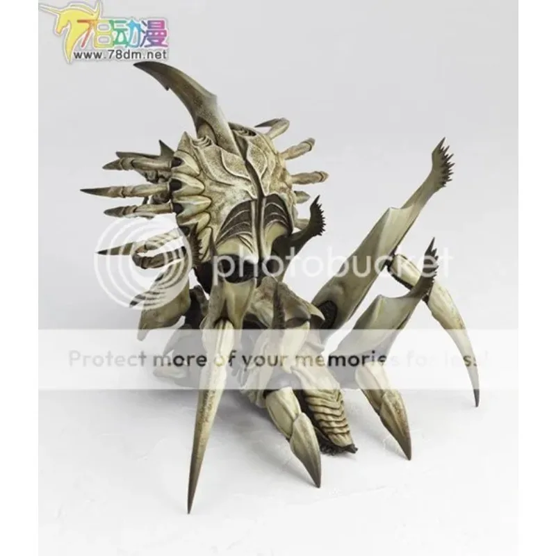 Фото Фигурки персонажей Kaiyodo Mobile Character для Revolutech Tokusatsu Gamela 2 и модели персонажей Reggio/Chimera из серии 