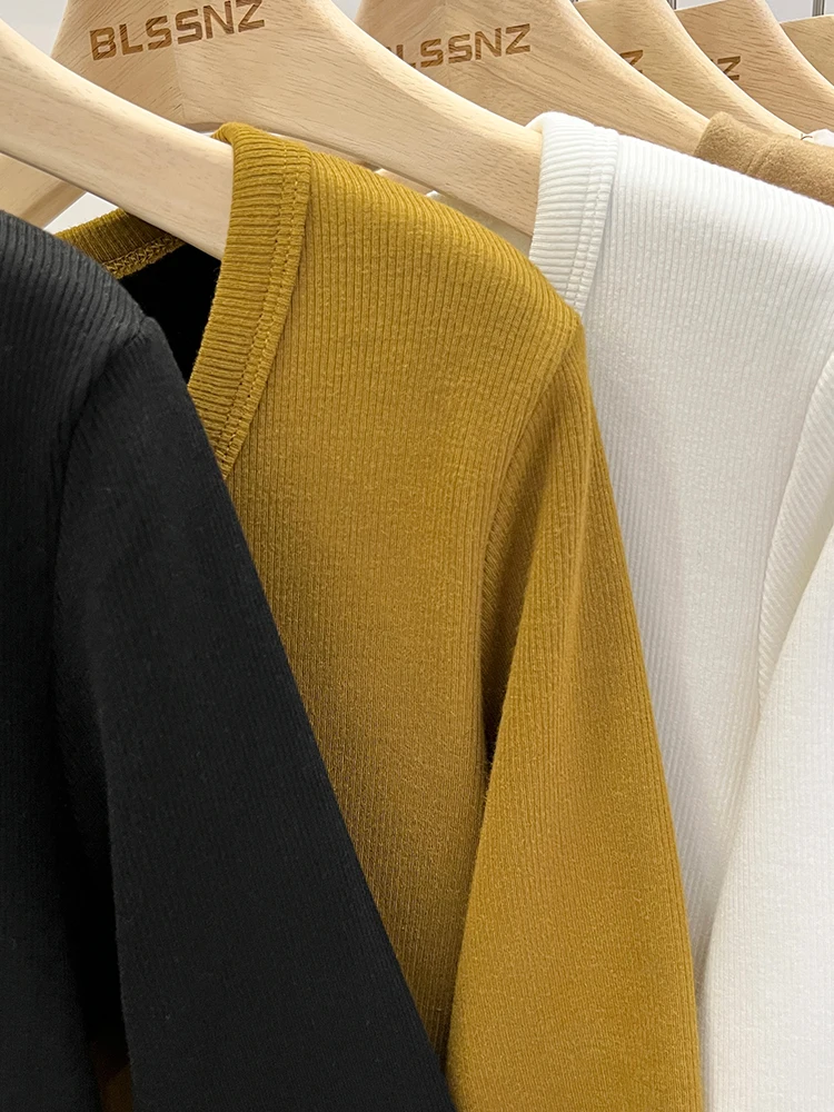 Утолщенная нижняя рубашка на флисовой подкладке с низким круглым вырезом