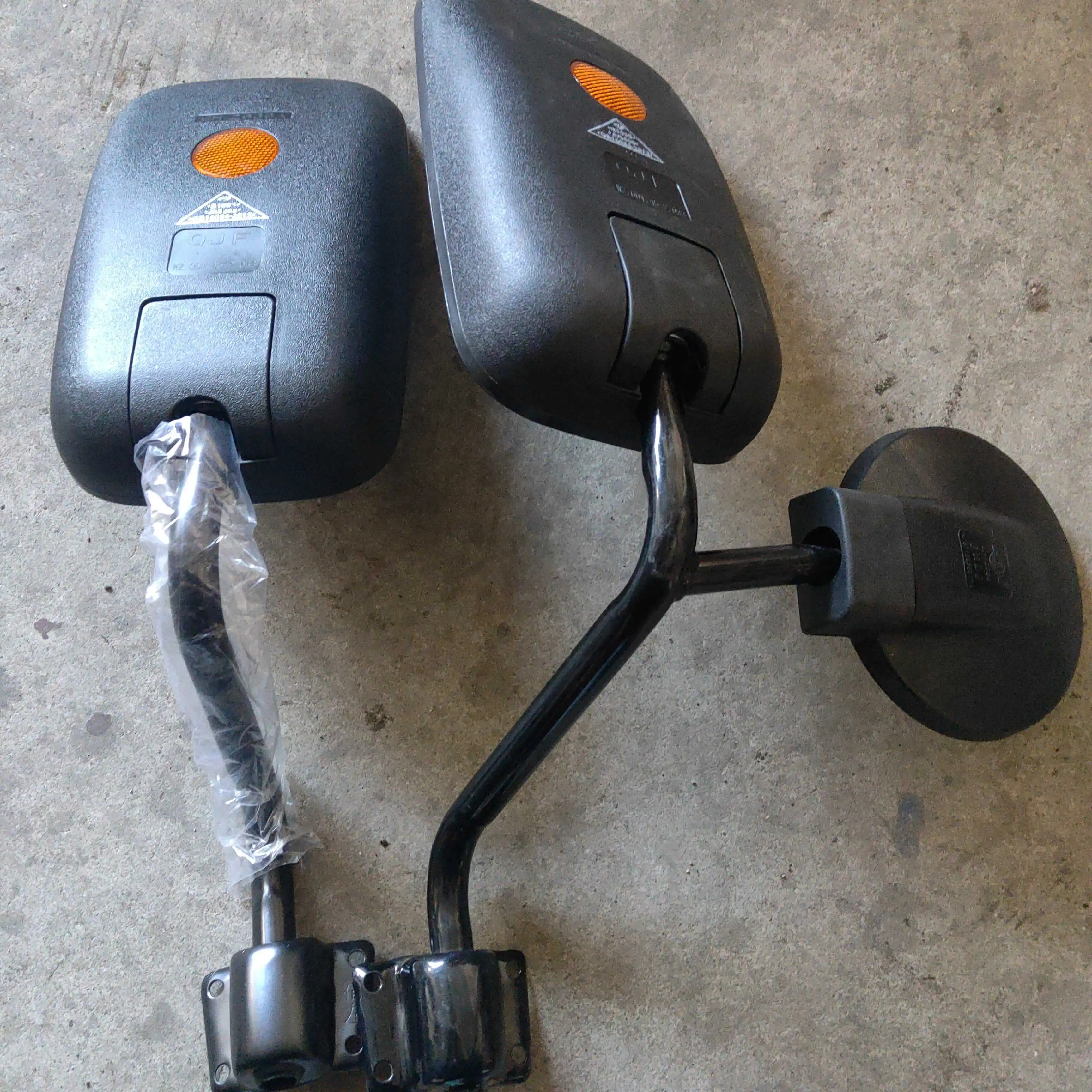 

Оригинальное четырехколесное зеркало заднего вида Wuzheng Aoxiang Shifeng для трехколесного велосипеда, модифицированное большое поле зрения, вспомогательное зеркало заднего вида