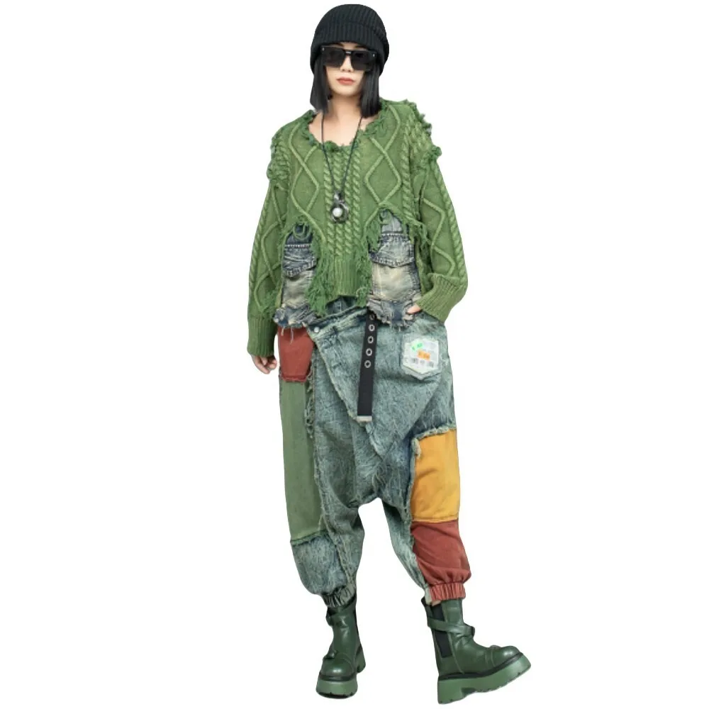 Женский джинсовый свитер с круглым вырезом и джинсы вязаный шерстяной костюм из