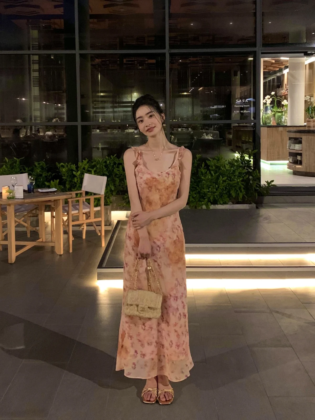 Pusumede французское платье на бретельках с цветочным принтом женское лето 2023