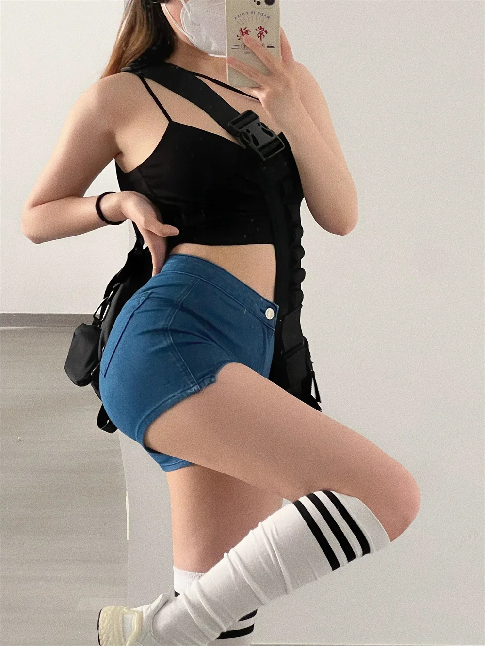 

Женские цветные тонкие джинсовые шорты с высокой талией