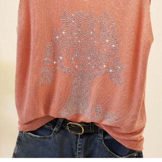 Женская летняя майка-жилет с V-образным вырезом и кристаллами |