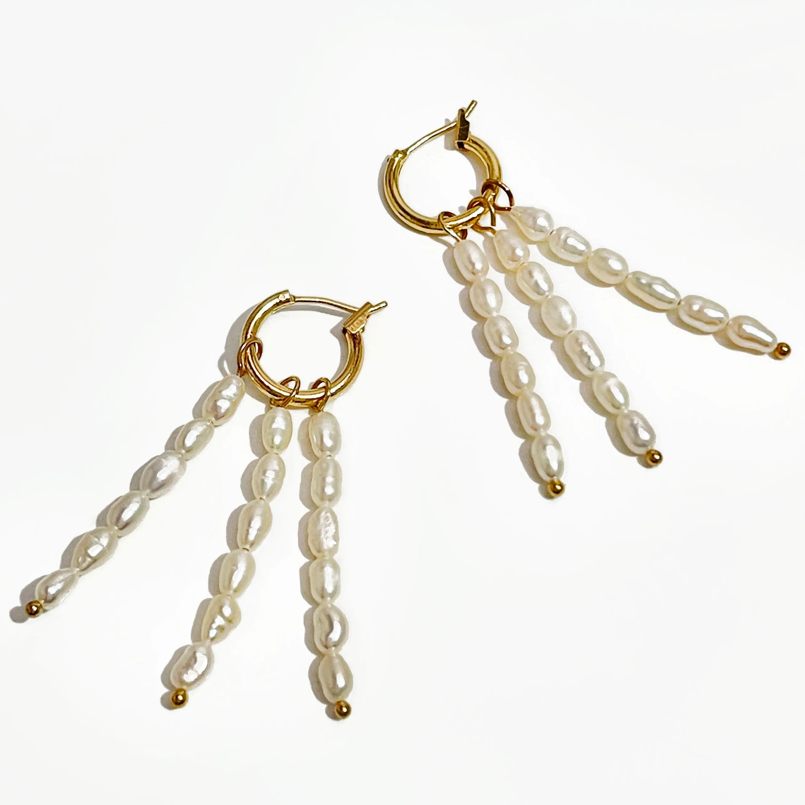 

Peri'sbox Triple White Freshwater Pearl Long Bar Dangling Earrings for Women Real Rice Pearls Tassel Earrings Jewelry Wholesale