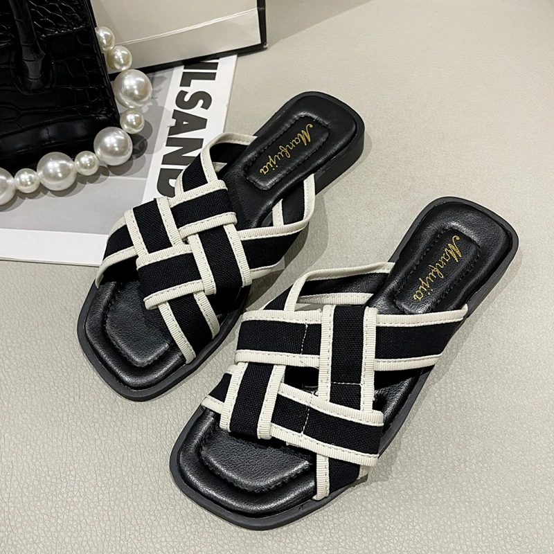 

2022 Summer New Women Slippers Weave Flats Ladies Slides Fashion Home Square Toe Black White Female Shoes Indoor Flip Flops