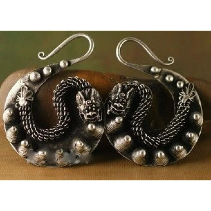 

Ethnic jewelry TRIBAL MIAO EARRINGS HAND