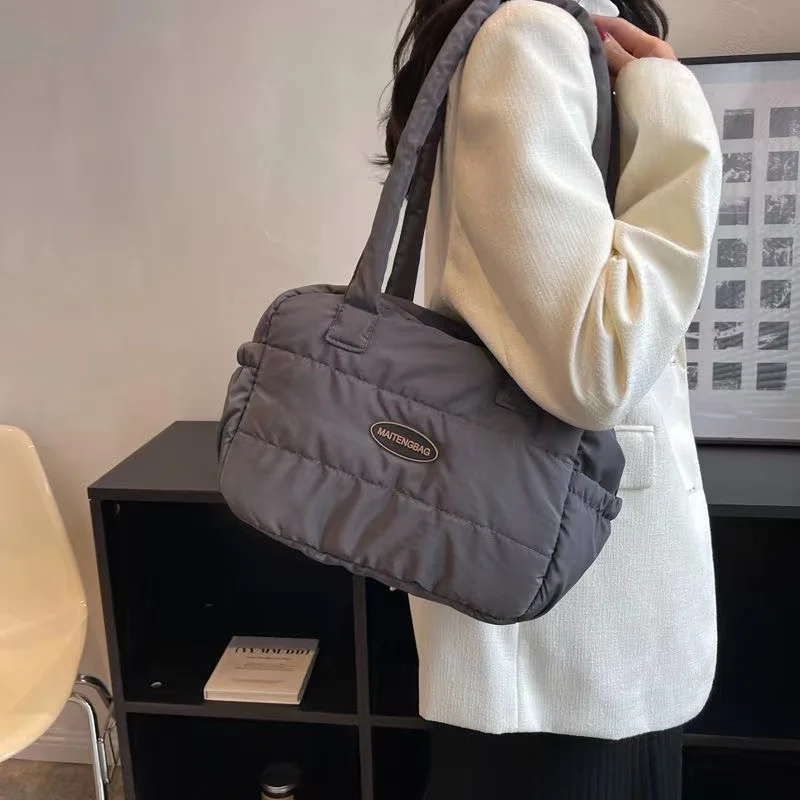 

Large Capacity Winter Down Shoulder Bag New Solid Nylon Handbags Cotton Casual Tote Bags for Women Fashion Top Handle Bag
