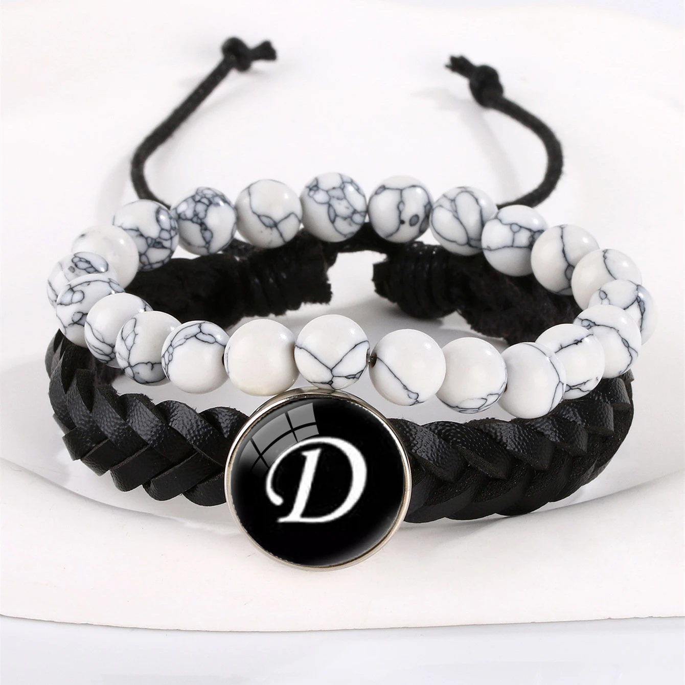 Браслет с бирюзовыми бусинами