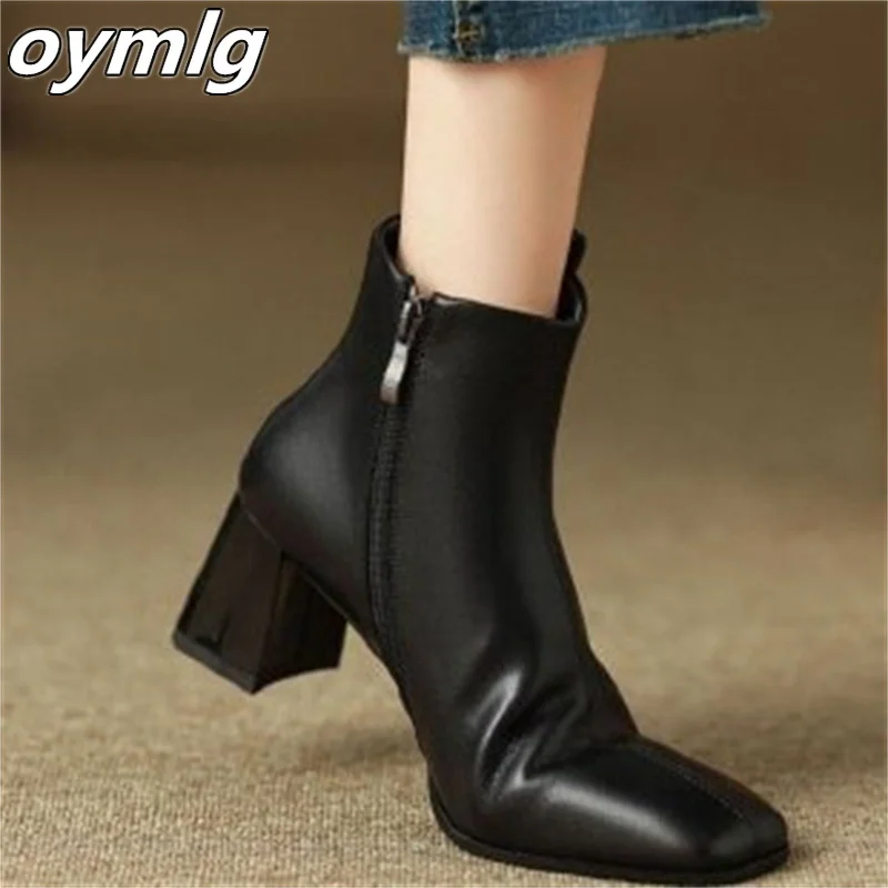 Retro riding boots women's2022autumn and winter new thick heel temperament high-heeled single boots square toe beige short boots