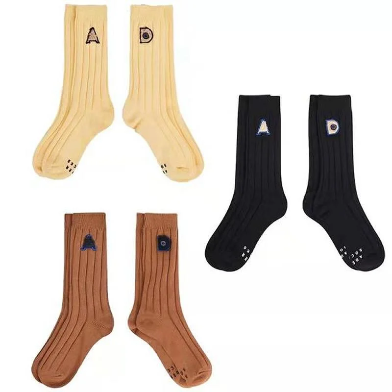 

22SS Classic Solid Color Asymmetric Embroidered Letter ADER ERROR Socks Men Women 100% Cotton Fashion Four Seasons Deadpool