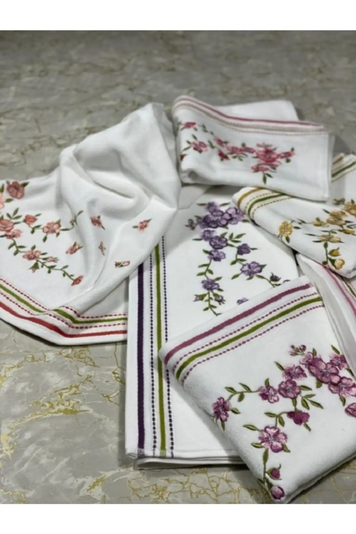 

Бархатное полотенце с вышивкой 6'lı 50x90