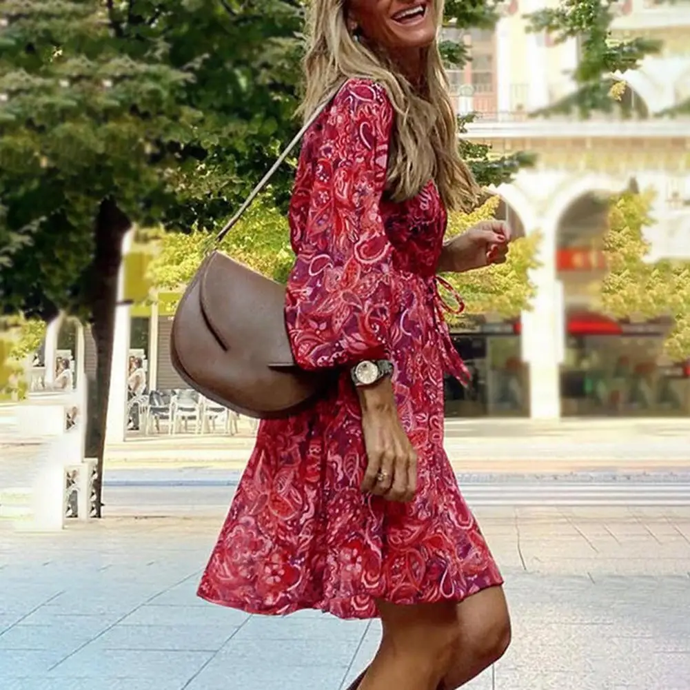 

Loose-fitting Temperament Retro Pattern Above Knee Dress for Banquet