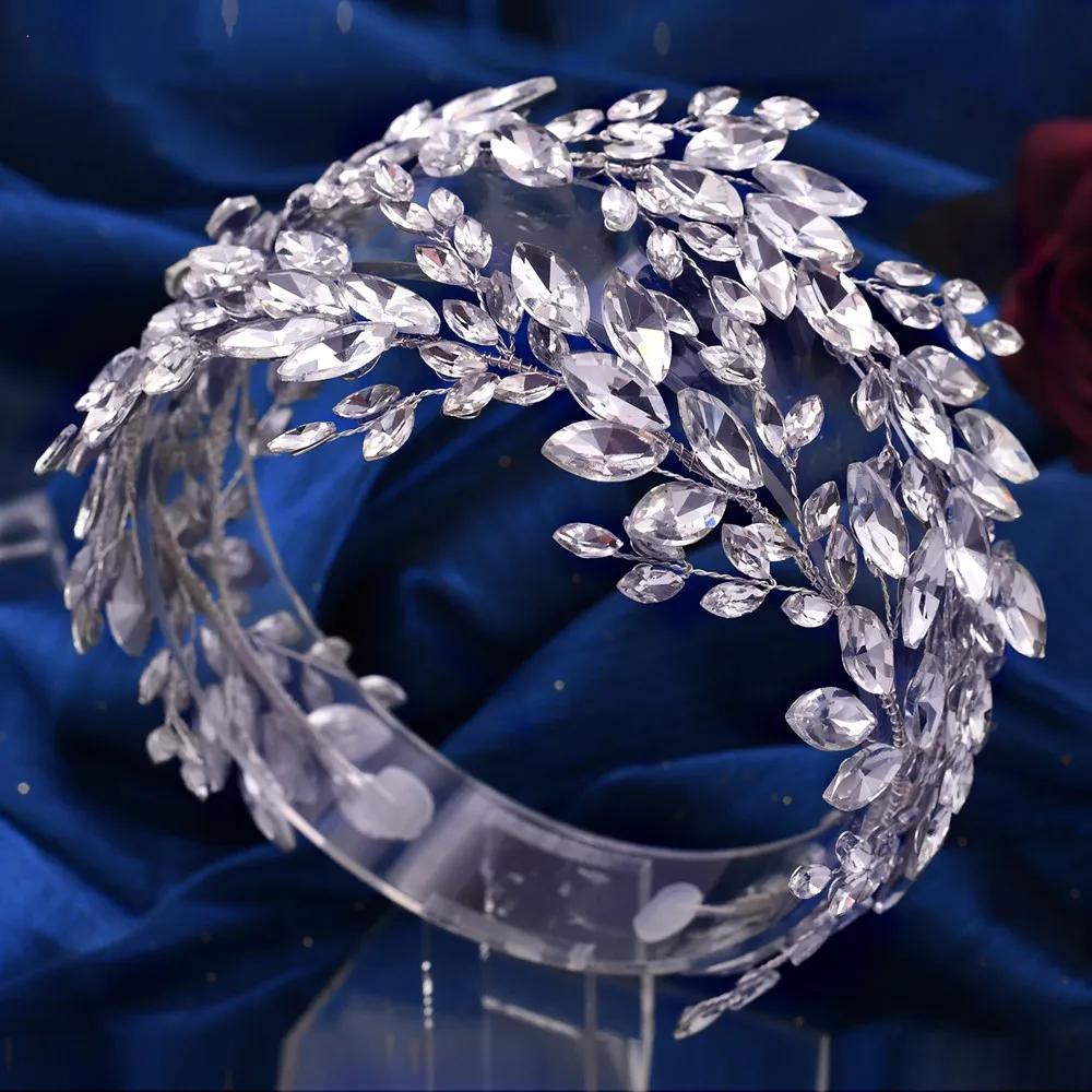 

Shinny Crystal Bridal Crown Bride Hair Accessories Cathedral Wedding Tiara Luxurious Rhinestone Headband Alloy Flower Headpiece