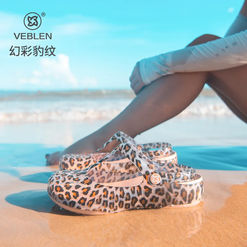 

Сандалии женские с леопардовым принтом, пляжная обувь без застежки, повседневная обувь из ПВХ, с Т-образным ремешком, лето 2022