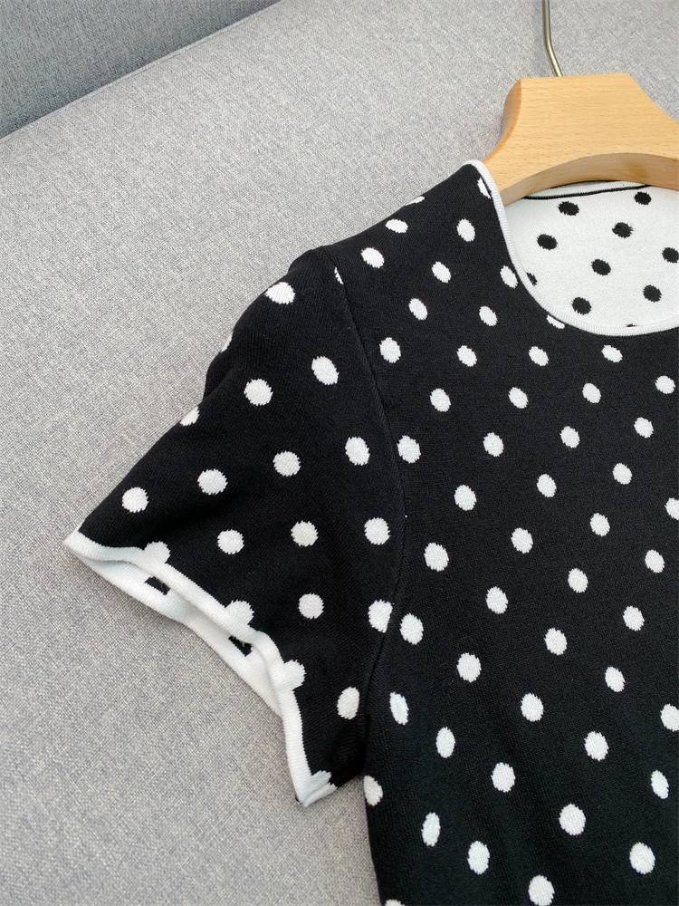 Трикотажный свитер в горошек модная и простая футболка с коротким рукавом