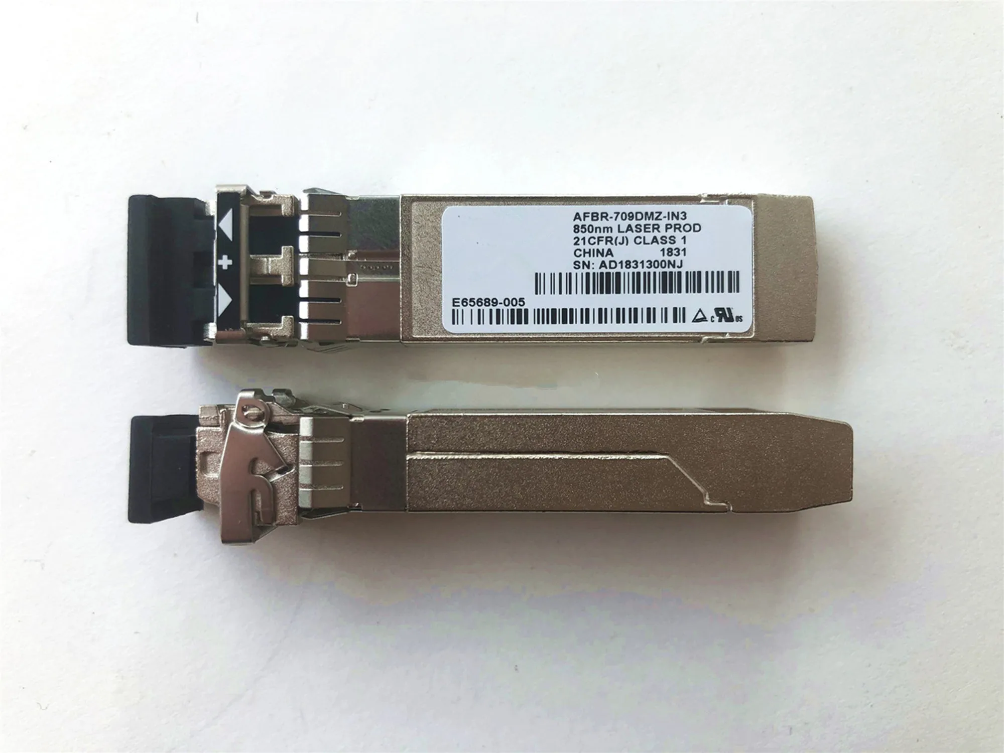 Оптическое волокно sfp+ 10g AFBR-709DMZ-IN3 E65689-005 E10GSFPSR 850NM I-n-tel X520 X710 82599 Сетевой коммутатор