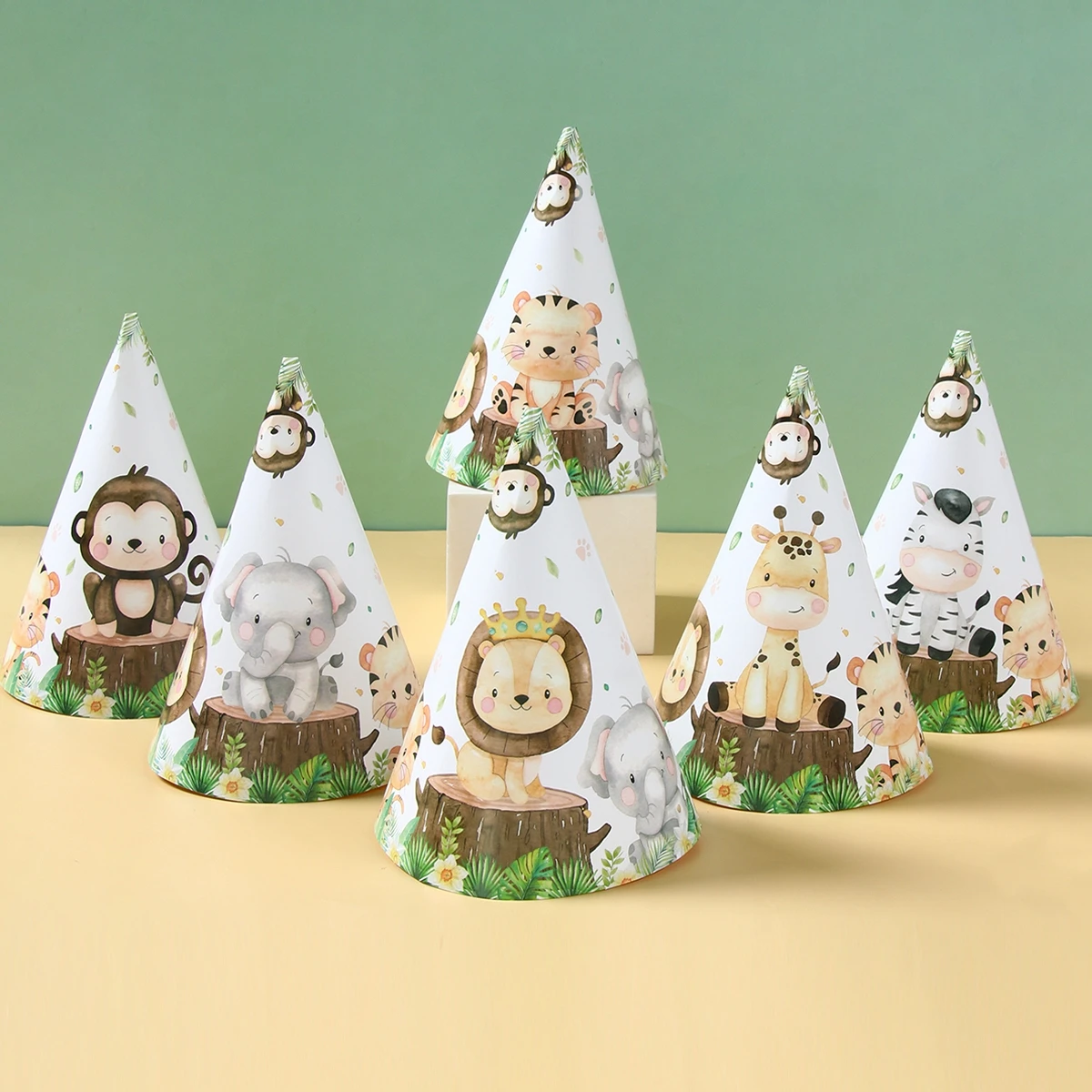 Бумажные шляпы в стиле джунглей с животными