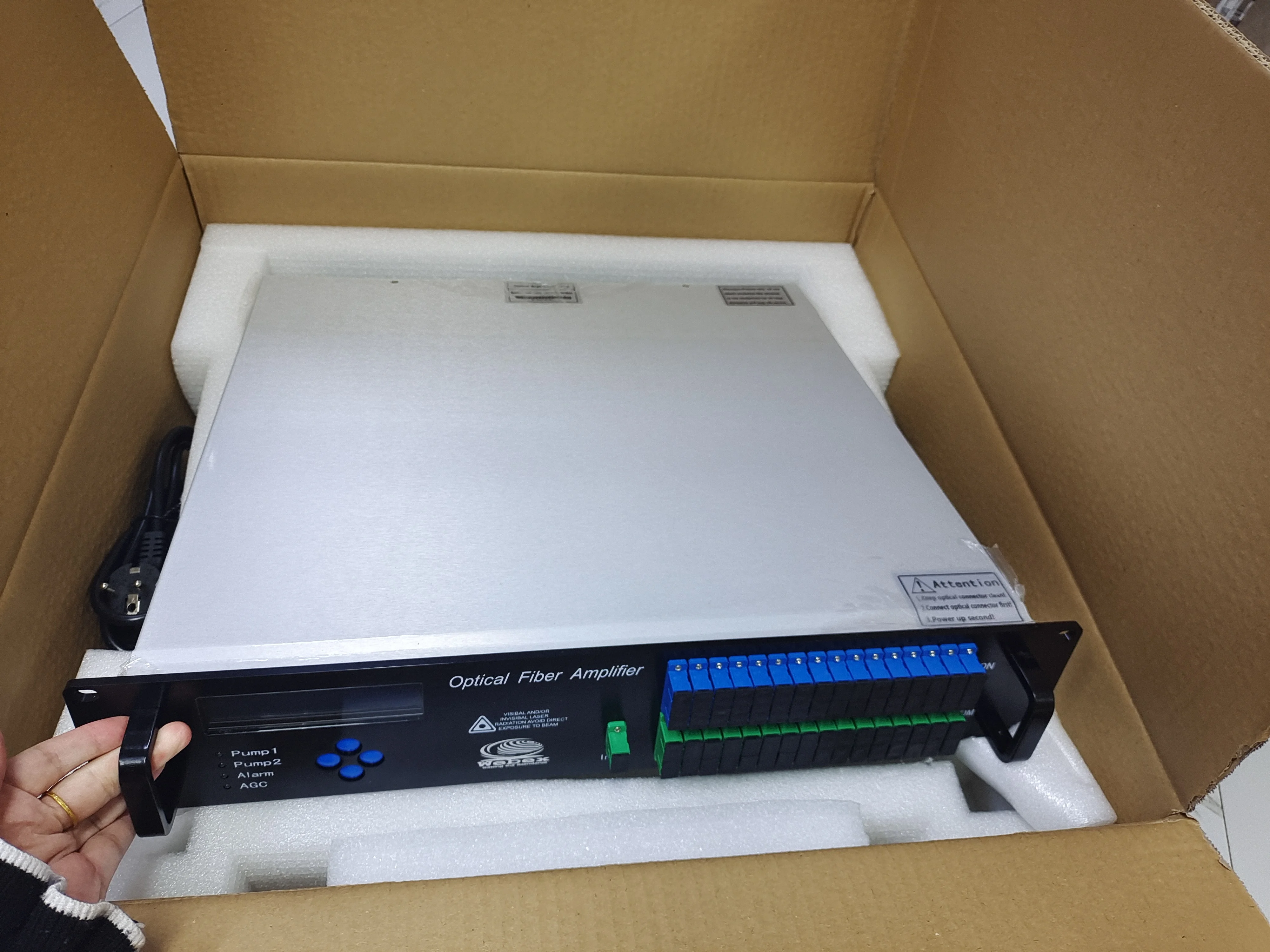 Заводская цена 2024 CATV 1550 нм EDFA 32 порта 22 дБм с усилителем WDM GPON OLT Networt PON amplifi catv