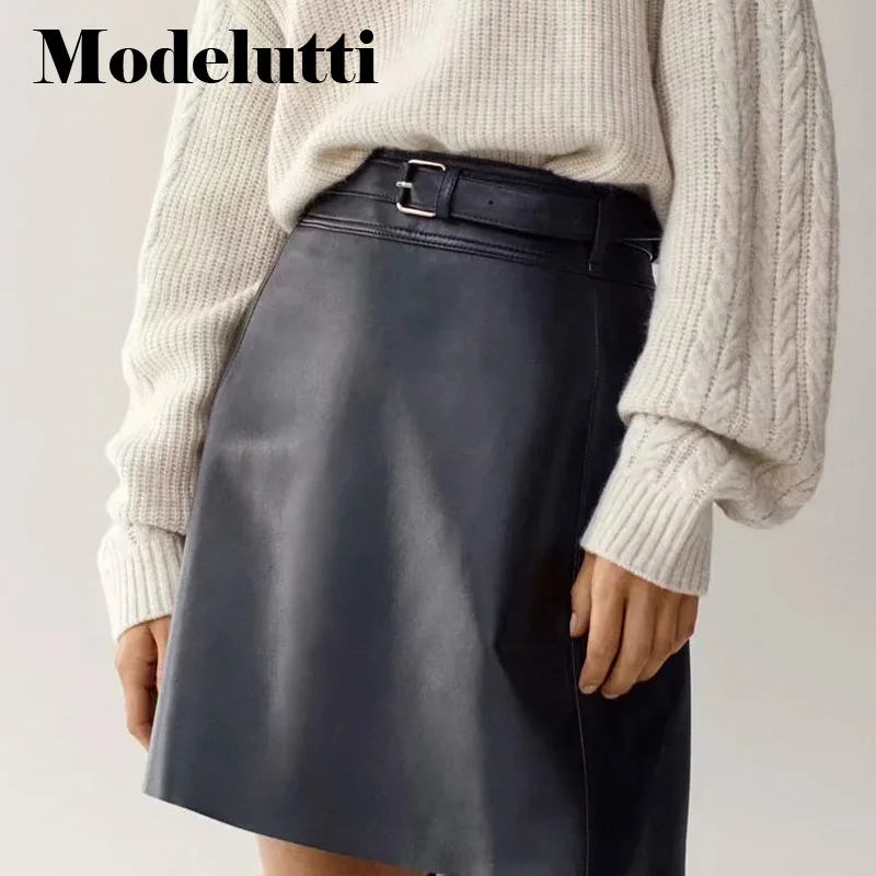 

Modelutti 2022 New Spring Summer Fashion Cortex Skirt Belt Women Black Solid Color Slim Simple All-match Casual Bottoms Female