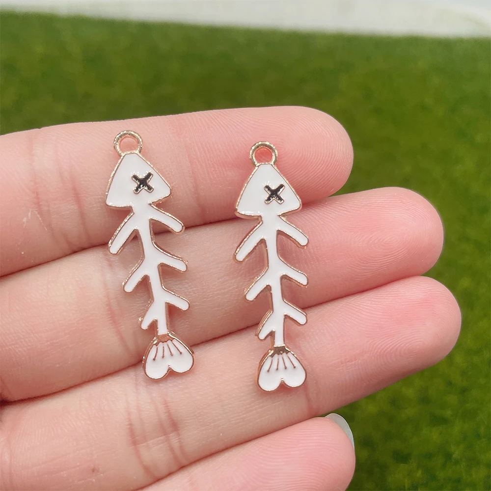 10 шт. эмалевые Подвески в виде рыбьих костей 35 х11 мм |