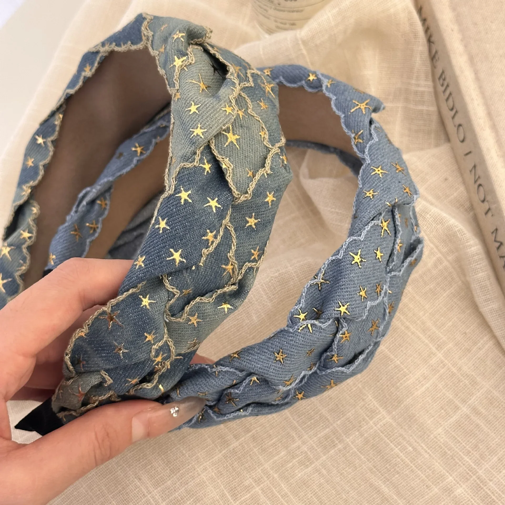 Женская повязка на голову в корейском стиле