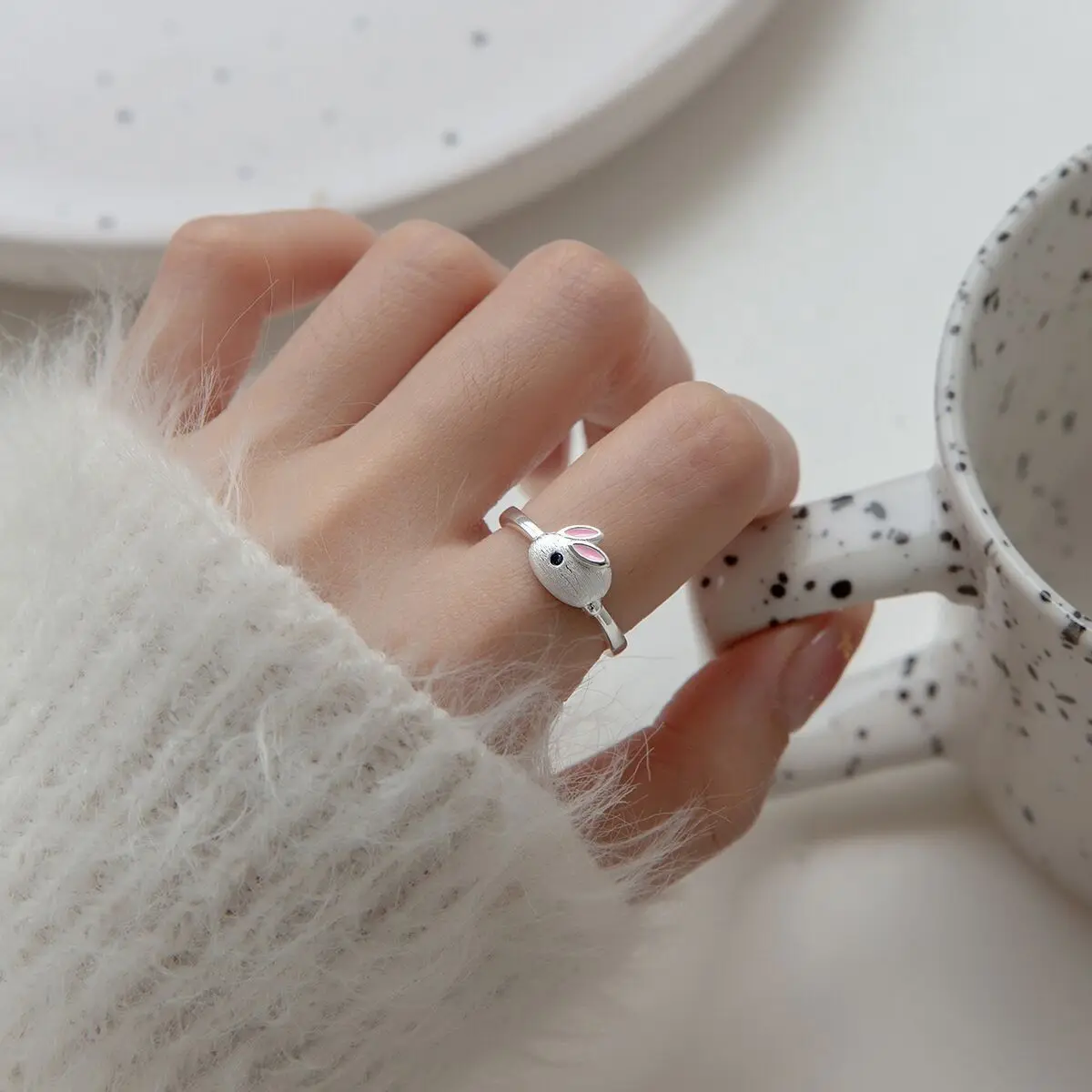 

PANJBJ 925 Stamp Silver Color Pink Rabbit Ring Animal Lovely Blue Crystal Jewellery For Women Girl Dropshipping Wholesale