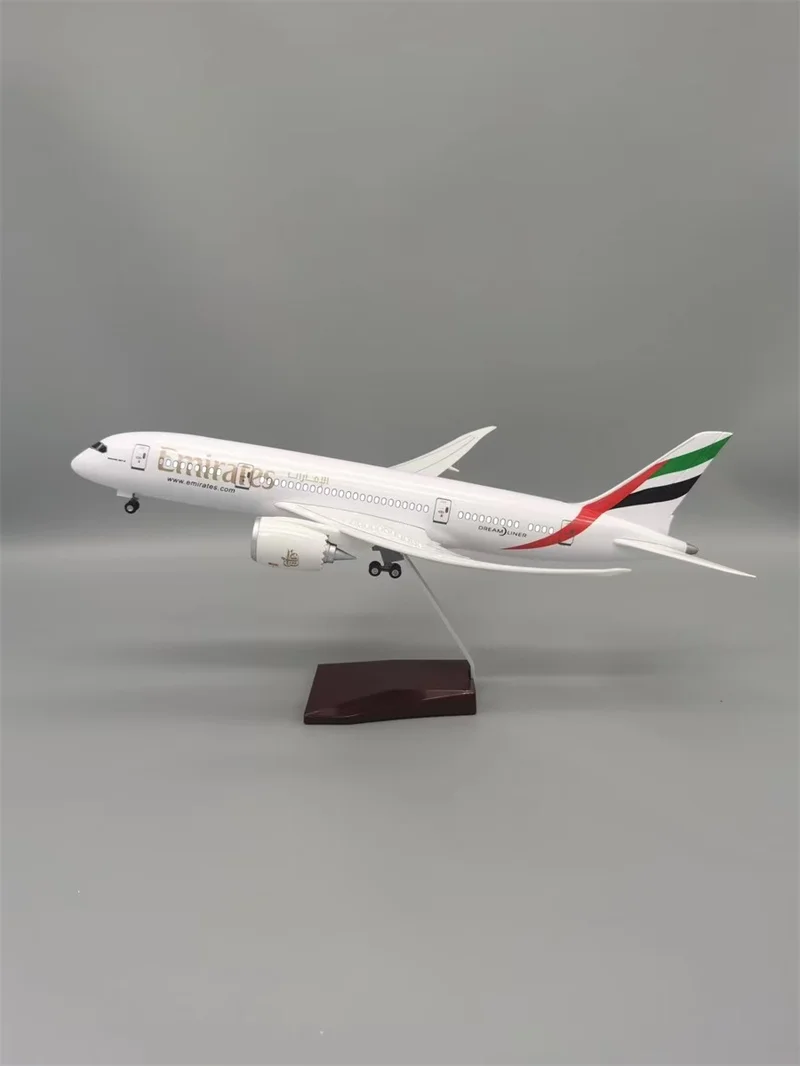 Новинка 2024 масштаб 1/160 литая под давлением модель Emirates B787 Airways полимерный самолет