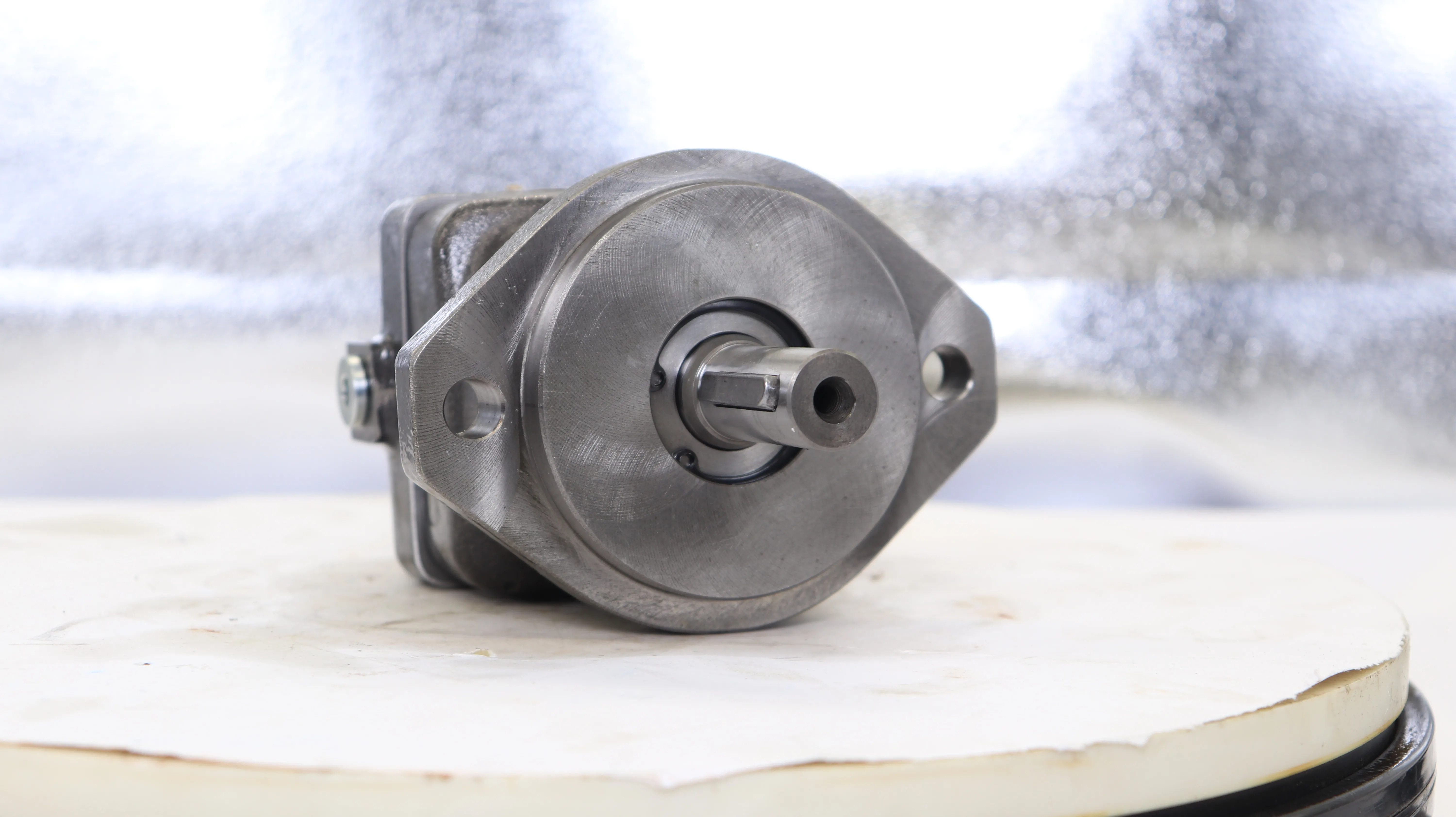 Гидравлический насос F12-080-MF-CV-C-000-000-0 Hy-raulic Motor F11-010-MB-CH-K209