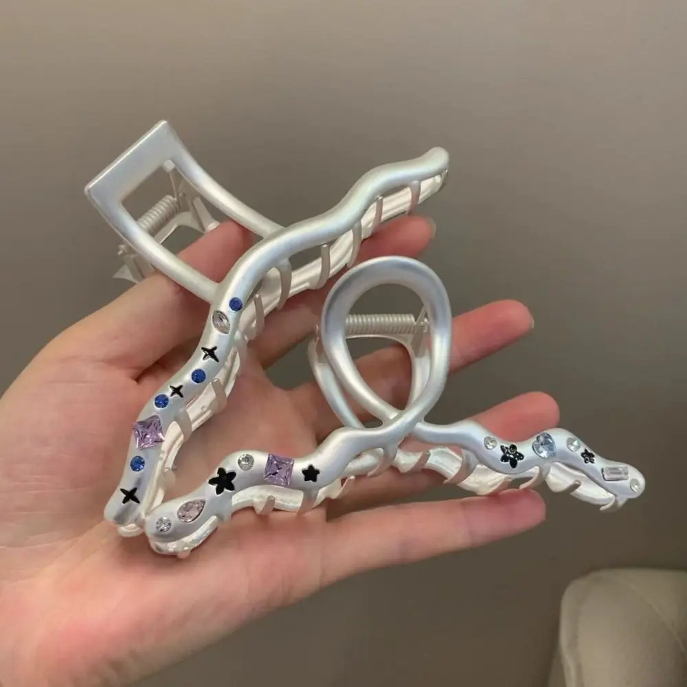 

Simple Vintage Harajuku Frosted Star Women Shark Clip Alloy Zircon Hairpin Y2K Hair Claw Korean Style Hair Clip