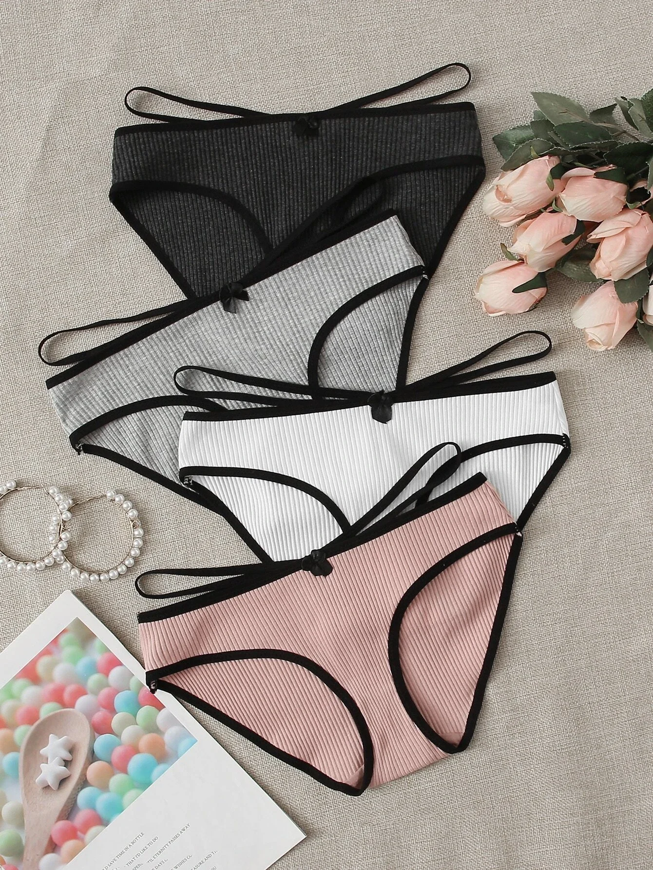 2021 Women Japanese Style Underwear Cute Briefs Middle Waist Seamless Cotton Underpants Cute Panties Female Cotton Panties