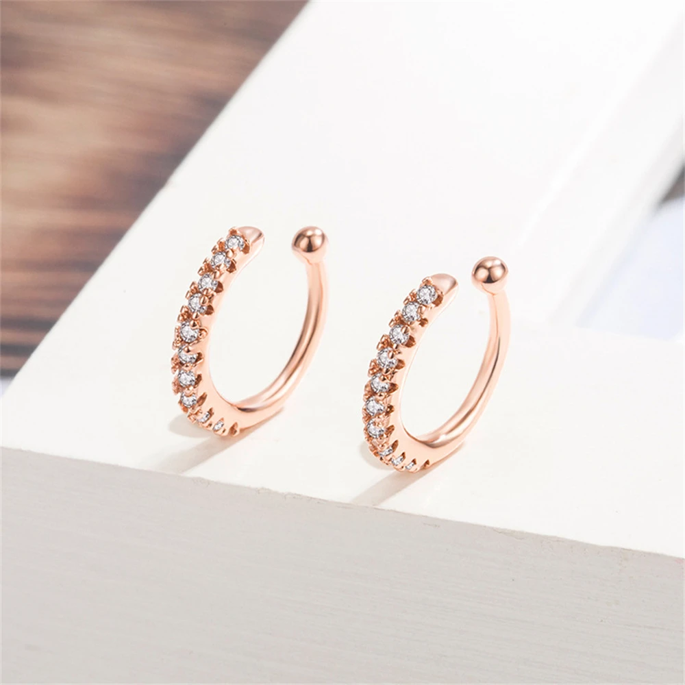 

The Korean version of the new simple single row full of drill ear piercing ear clip insert drill ear bone clip ear studs niche c