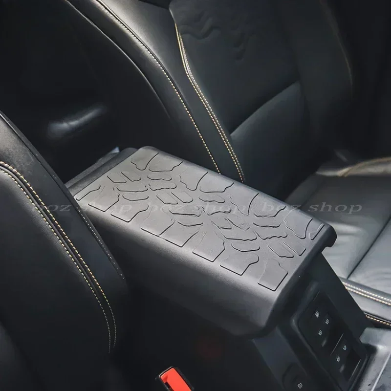 Для Ford Bronco 2021-2024 домашний центральный подлокотник Liema крышка подлокотника из ТПЭ